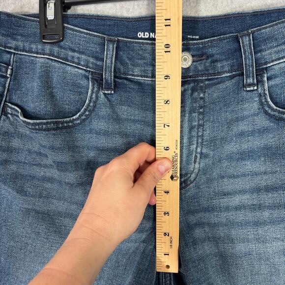 Old Navy Jean Shorts 4 Cuffed Bermuda Faded Stretch Mid Rise Casual 7 Inseam NEW - Picture 5 of 9